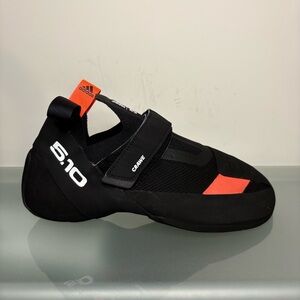 New Adidas Five Ten Crawe Mens Size 10.5 Climbing Shoes Black Concave EG2370